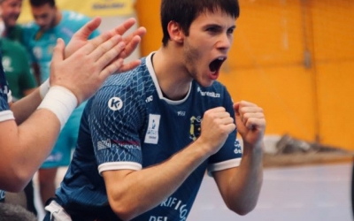 Fernández està vivint a O Gatañal la seva primera experiència a l'Asobal | Bera Fotografía